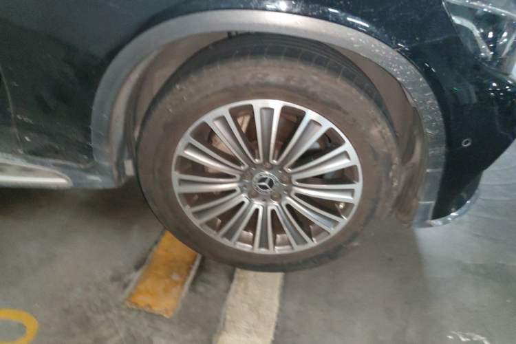 Used Mercedes-Benz GLC 2017 GLC 260 4MATIC Dynamic Edition Right Front Wheel Hub