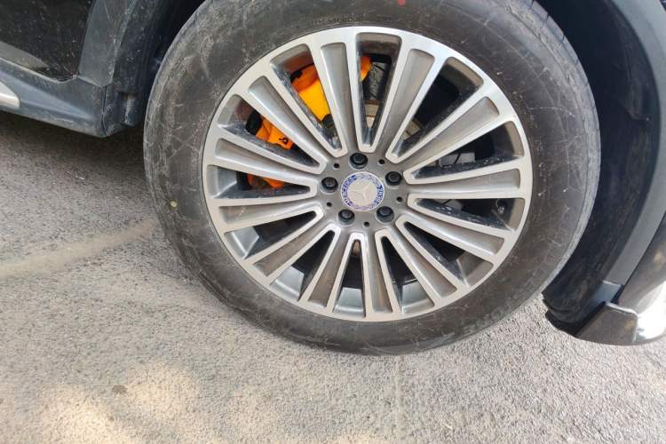 Used Mercedes-Benz GLC 2017 GLC 200 4MATIC Right Front Wheel Hub