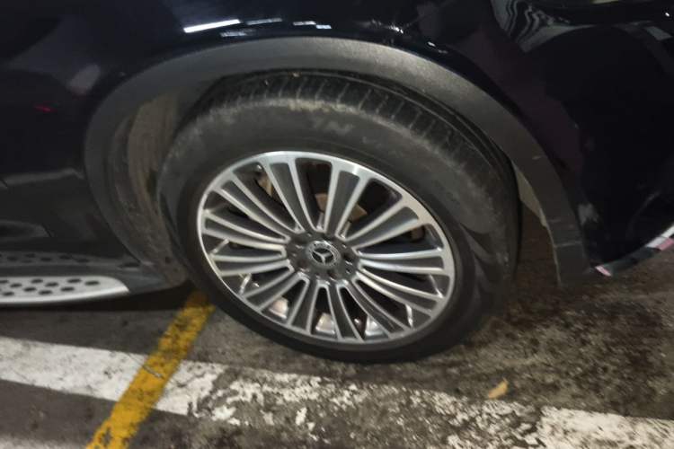 Used Mercedes-Benz GLC 2017 GLC 260 4MATIC Dynamic Edition Right Front Wheel Hub