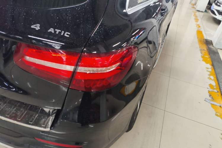 Used Mercedes-Benz GLC 2017 GLC 260 4MATIC Luxury Model Right Rear Taillight