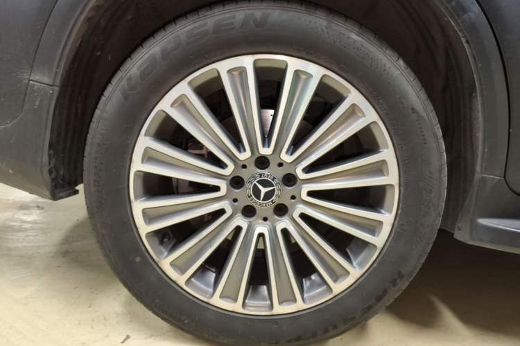 Used Mercedes-Benz GLC 2017 GLC 260 4MATIC Dynamic Edition Right Rear Wheel Hub