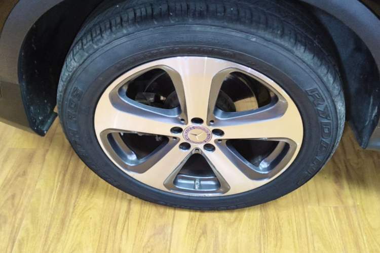 Used Mercedes-Benz GLC 2017 GLC 260 4MATIC Luxury Model Right Rear Wheel Hub