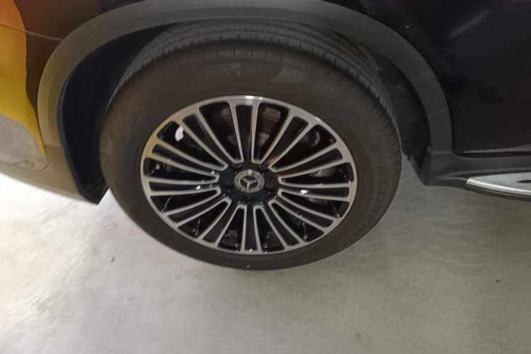 Used Mercedes-Benz GLC 2017 GLC 260 4MATIC Dynamic Edition Right Rear Wheel Hub