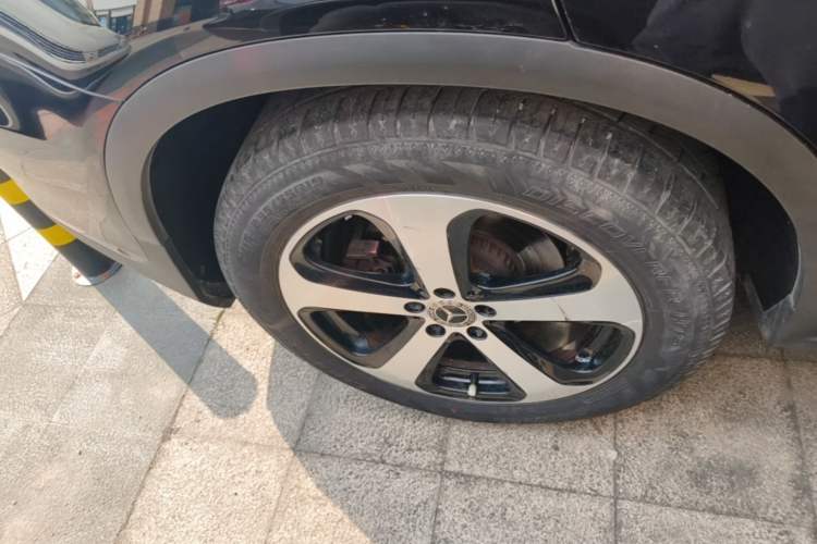 Used Mercedes-Benz GLC 2017 GLC 260 4MATIC Luxury Model Right Rear Wheel Hub