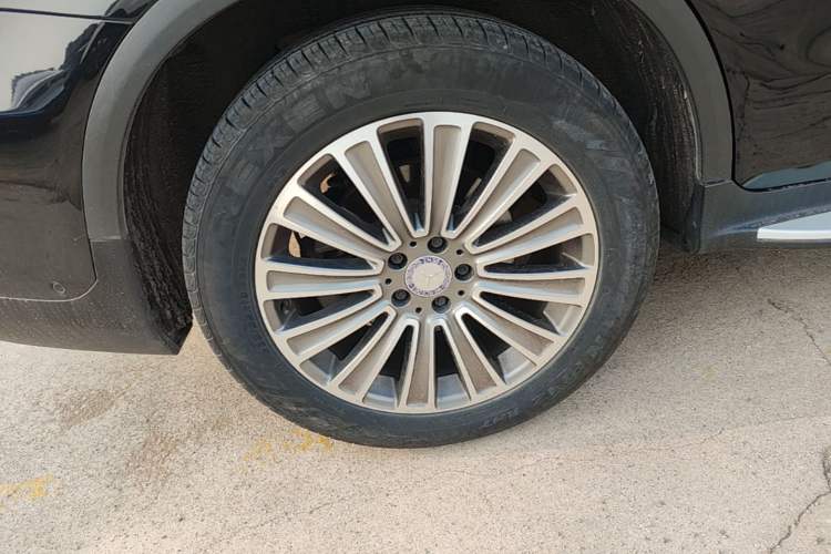 Used Mercedes-Benz GLC 2017 GLC 260 4MATIC Dynamic Edition Right Rear Wheel Hub