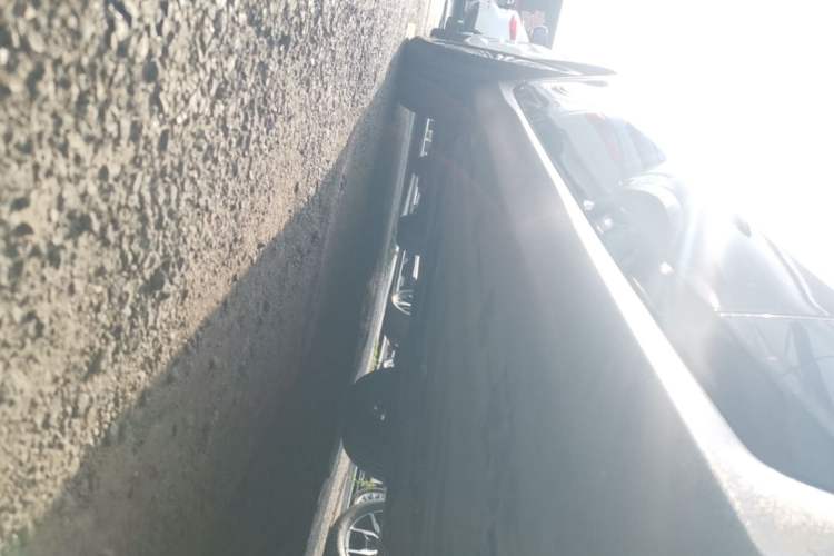 Used Mercedes-Benz GLC 2017 GLC 260 4MATIC Dynamic Edition Right Side Sill