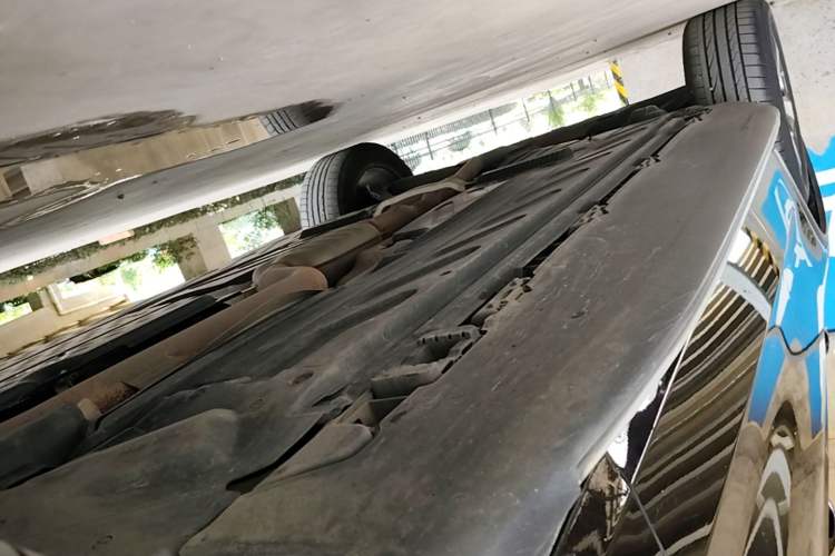 Used Mercedes-Benz GLC 2017 GLC 260 4MATIC Luxury Model Right Side Sill