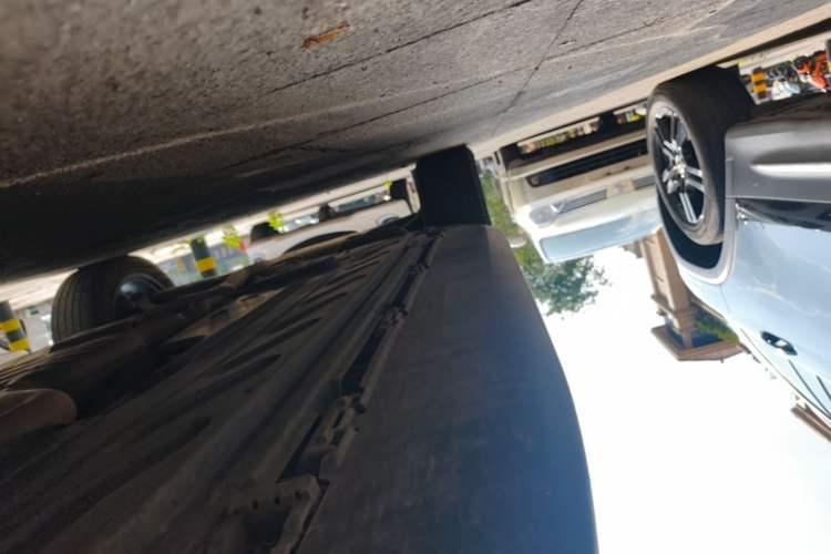 Used Mercedes-Benz GLC 2017 GLC 260 4MATIC Luxury Model Right Side Sill