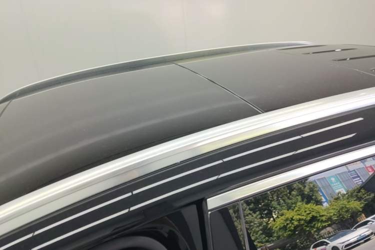 Used Mercedes-Benz GLC 2017 GLC 260 4MATIC Luxury Model Roof