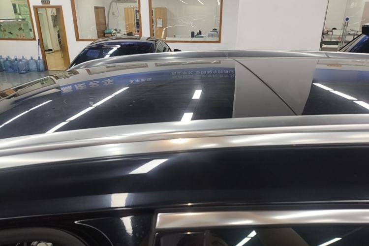 Used Mercedes-Benz GLC 2017 GLC 260 4MATIC Luxury Model Roof