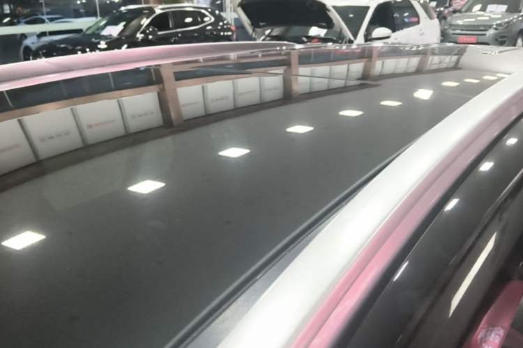 Used Mercedes-Benz GLC 2017 GLC 260 4MATIC Luxury Model Roof