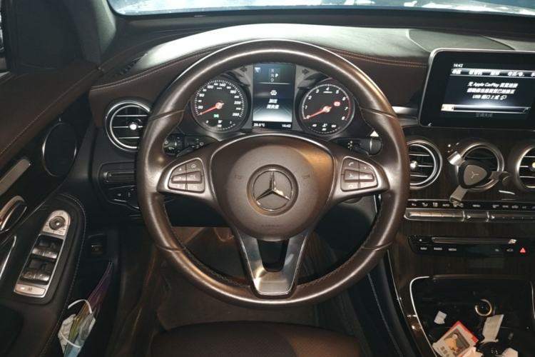 Used Mercedes-Benz GLC 2017 GLC 260 4MATIC Dynamic Edition Steering Wheel