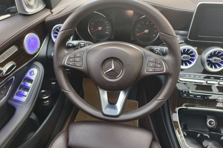 Used Mercedes-Benz GLC 2017 GLC 260 4MATIC Dynamic Edition Steering Wheel