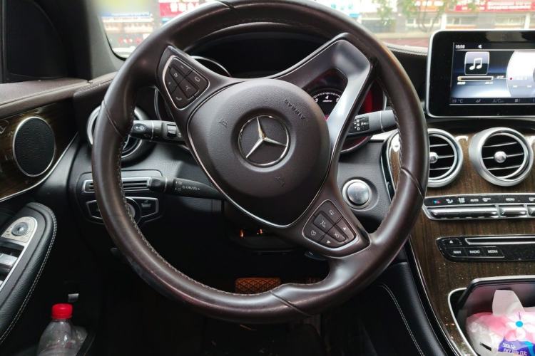 Used Mercedes-Benz GLC 2017 GLC 260 4MATIC Dynamic Edition Steering Wheel