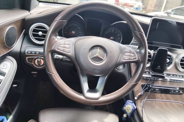 Used Mercedes-Benz GLC 2017 GLC 300 4MATIC Sport Edition Steering Wheel