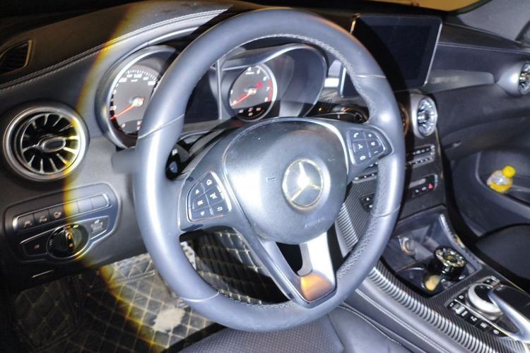 Used Mercedes-Benz GLC 2017 GLC 260 4MATIC Dynamic Edition Steering Wheel