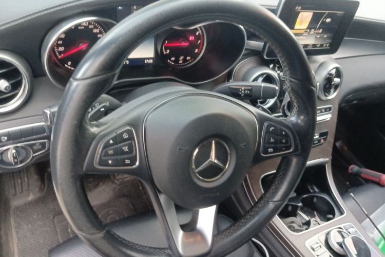Used Mercedes-Benz GLC 2017 GLC 300 4MATIC Sport Edition Steering Wheel