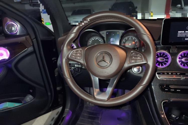 Used Mercedes-Benz GLC 2017 GLC 260 4MATIC Luxury Model Steering Wheel