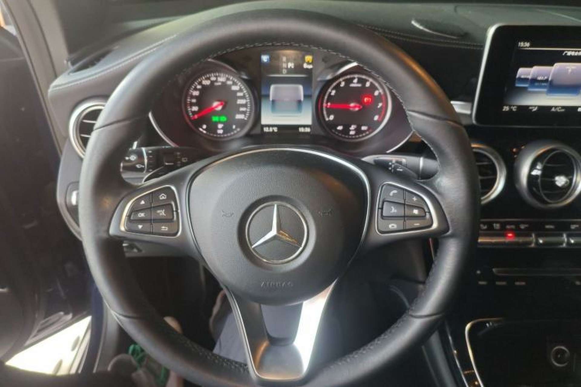 Used Mercedes-Benz GLC 2017 GLC 200 4MATIC Steering Wheel