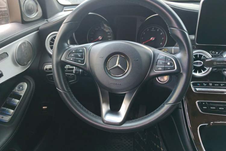 Used Mercedes-Benz GLC 2017 GLC 200 4MATIC Steering Wheel
