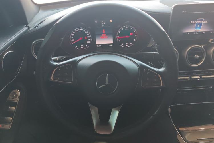 Used Mercedes-Benz GLC 2017 GLC 260 4MATIC Dynamic Edition Steering Wheel