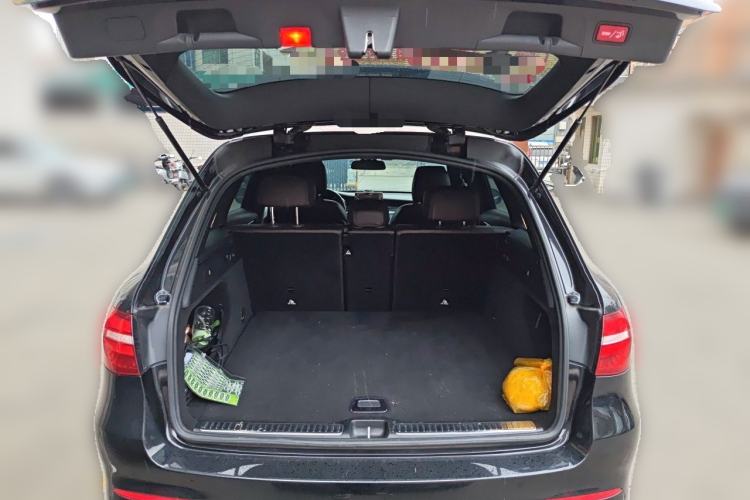Used Mercedes-Benz GLC 2017 GLC 260 4MATIC Dynamic Edition Trunk