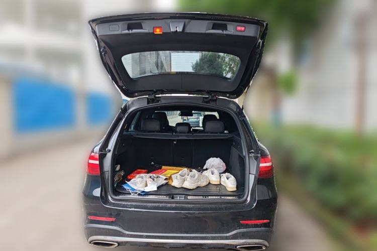 Used Mercedes-Benz GLC 2017 GLC 260 4MATIC Luxury Model Trunk