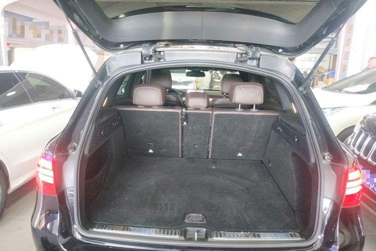 Used Mercedes-Benz GLC 2017 GLC 260 4MATIC Dynamic Edition Trunk