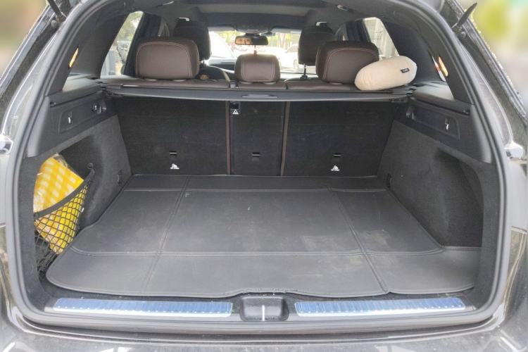 Used Mercedes-Benz GLC 2017 GLC 260 4MATIC Dynamic Edition Trunk