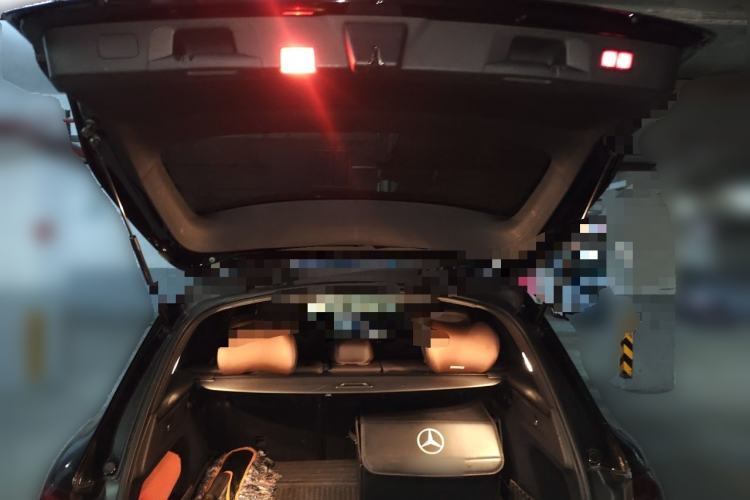 Used Mercedes-Benz GLC 2017 GLC 300 4MATIC Luxury Model Trunk