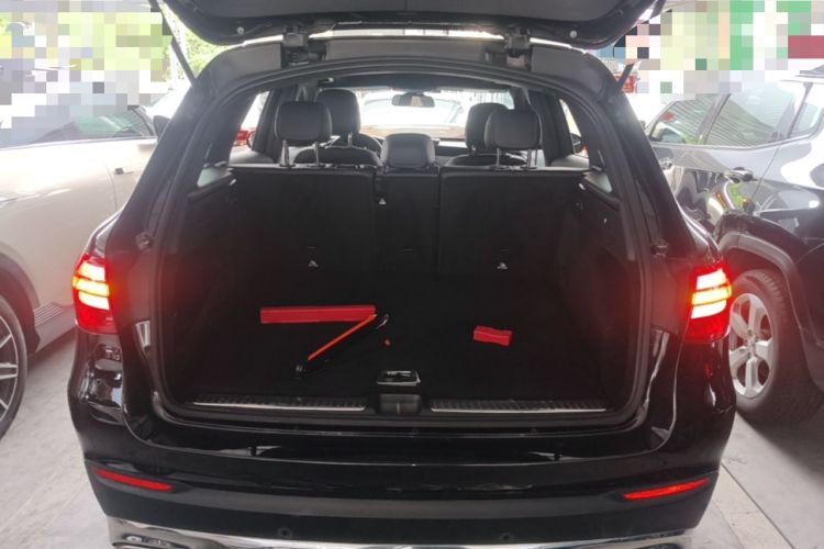 Used Mercedes-Benz GLC 2017 GLC 200 4MATIC Trunk