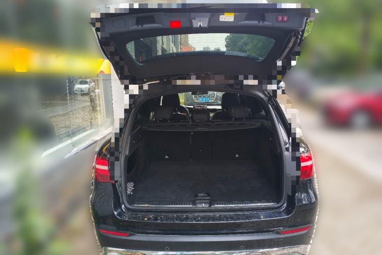 Used Mercedes-Benz GLC 2017 GLC 200 4MATIC Trunk