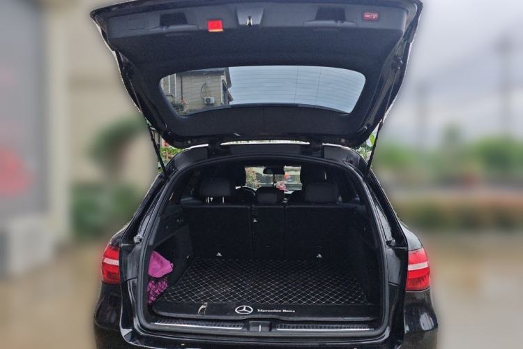 Used Mercedes-Benz GLC 2017 GLC 300 4MATIC Sport Edition Trunk