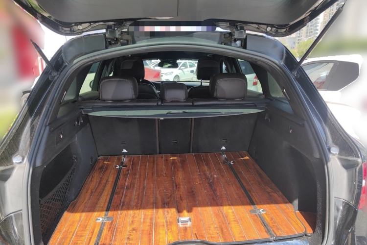 Used Mercedes-Benz GLC 2017 GLC 260 4MATIC Luxury Model Trunk
