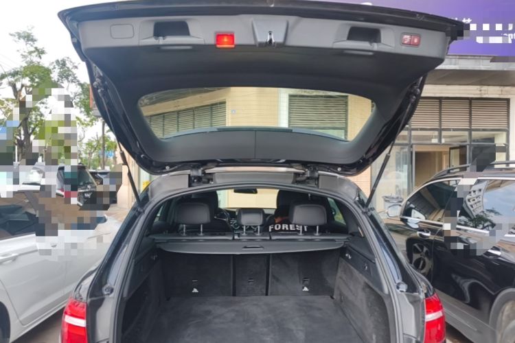 Used Mercedes-Benz GLC 2017 GLC 260 4MATIC Luxury Model Trunk