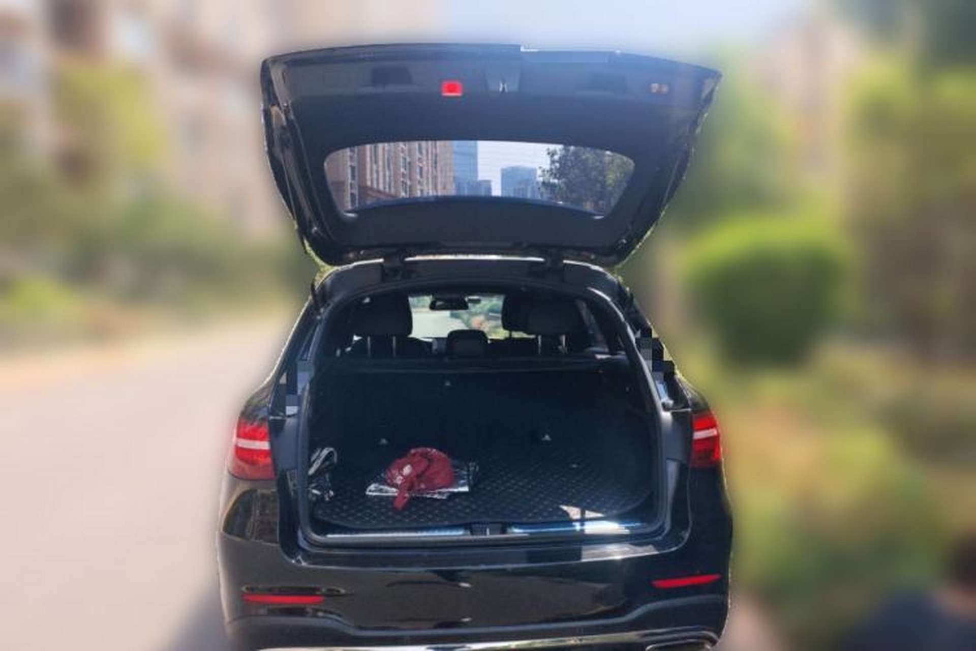 Used Mercedes-Benz GLC 2017 GLC 300 4MATIC Sport Edition Trunk