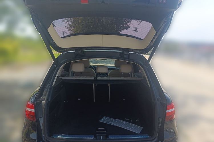 Used Mercedes-Benz GLC 2017 GLC 200 4MATIC Trunk