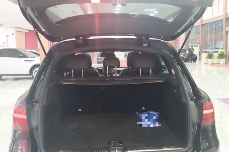 Used Mercedes-Benz GLC 2017 GLC 260 4MATIC Luxury Model Trunk
