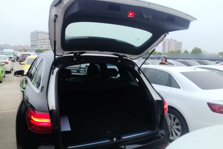 Used Mercedes-Benz GLC 2017 GLC 200 4MATIC Trunk