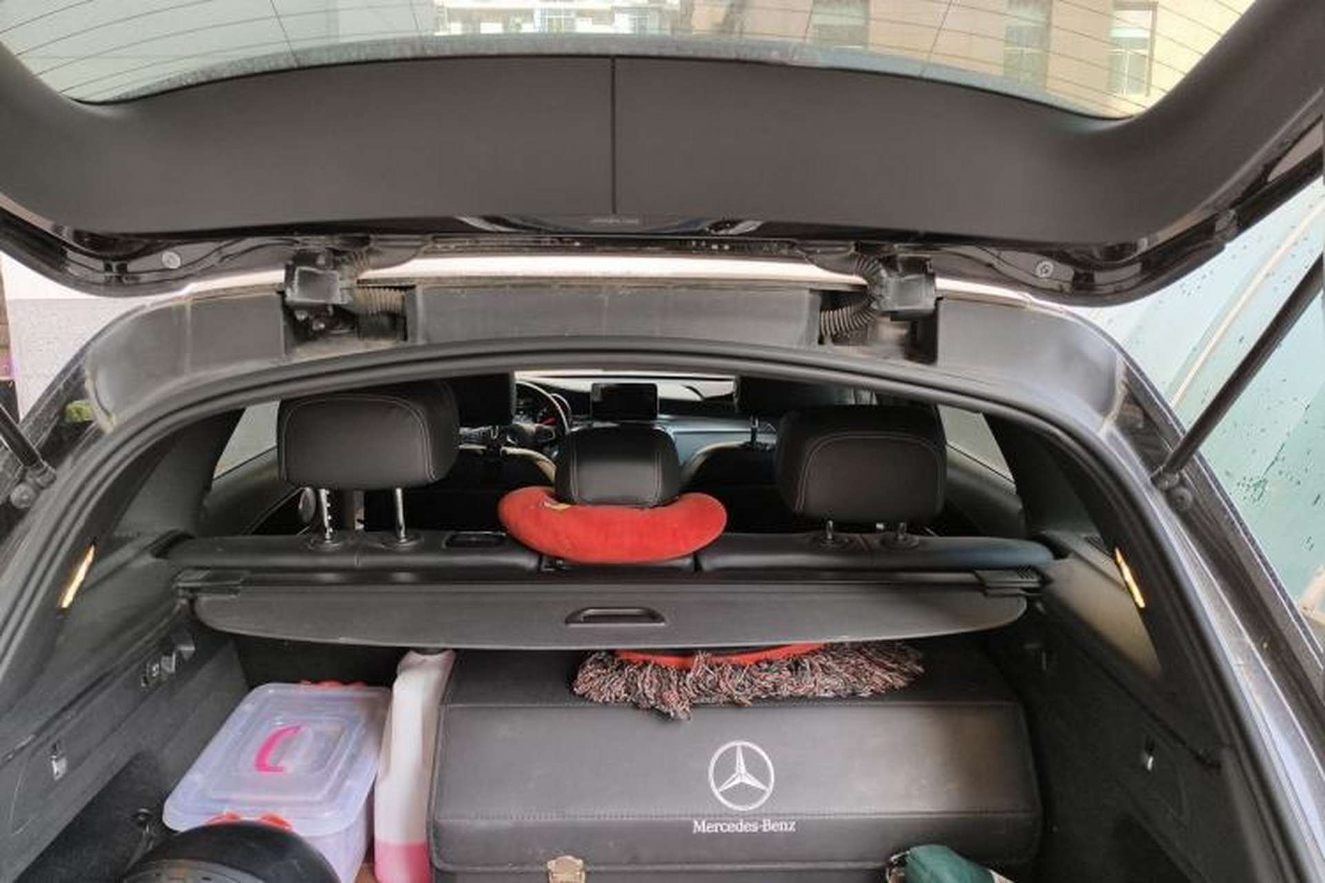 Used Mercedes-Benz GLC 2017 GLC 260 4MATIC Luxury Model Trunk