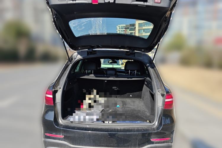 Used Mercedes-Benz GLC 2017 GLC 260 4MATIC Dynamic Edition Trunk