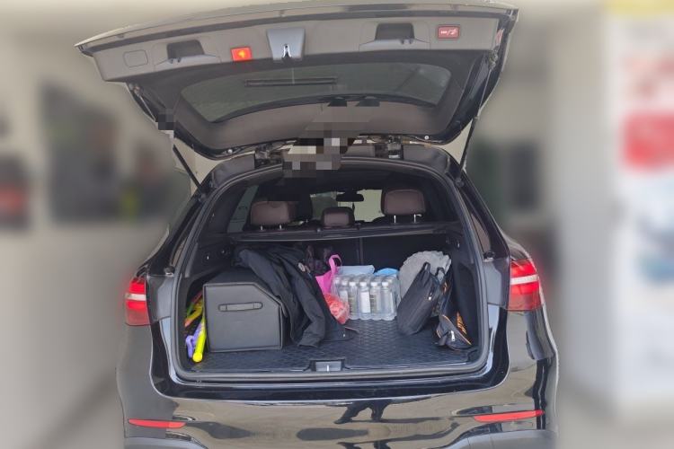 Used Mercedes-Benz GLC 2017 GLC 260 4MATIC Dynamic Edition Trunk