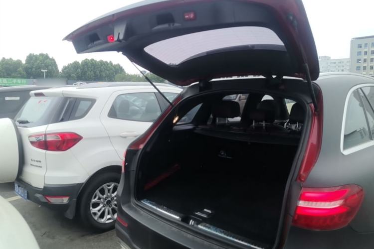 Used Mercedes-Benz GLC 2017 GLC 260 4MATIC Dynamic Edition Trunk