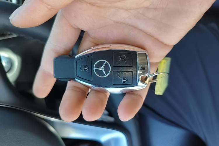 Used Mercedes-Benz GLC 2017 GLC 260 4MATIC Dynamic Edition Vehicle Key