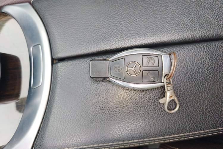 Used Mercedes-Benz GLC 2017 GLC 260 4MATIC Dynamic Edition Vehicle Key