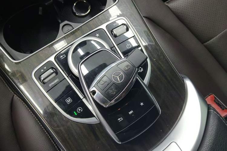 Used Mercedes-Benz GLC 2017 GLC 260 4MATIC Luxury Model Vehicle Key