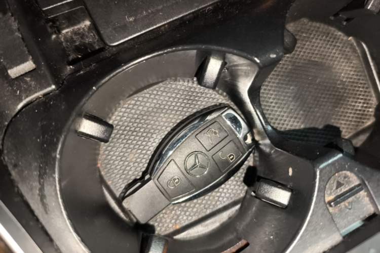 Used Mercedes-Benz GLC 2017 GLC 260 4MATIC Dynamic Edition Vehicle Key