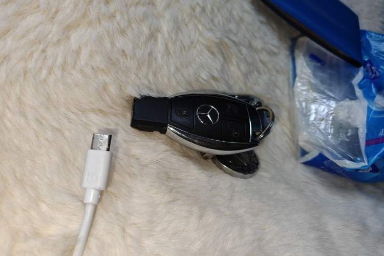 Used Mercedes-Benz GLC 2017 GLC 260 4MATIC Luxury Model Vehicle Key