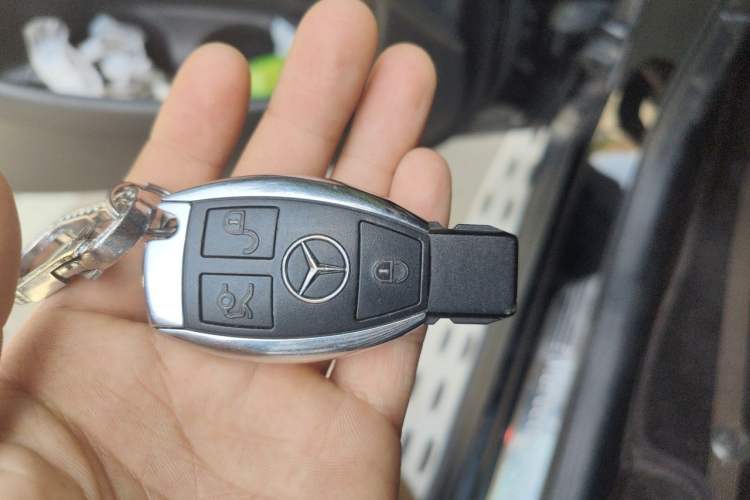 Used Mercedes-Benz GLC 2017 GLC 260 4MATIC Dynamic Edition Vehicle Key