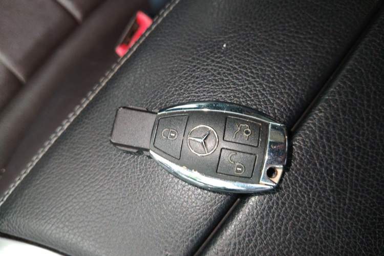 Used Mercedes-Benz GLC 2017 GLC 260 4MATIC Dynamic Edition Vehicle Key